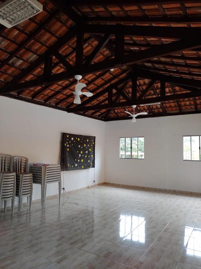 Chacara Bella Vida Com Piscina Churrasqueira Salao De Festas Fogao A Lenha Quadra 아라사리구아마 외부 사진