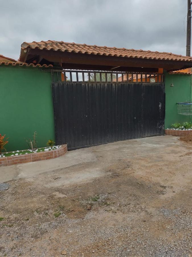 Chacara Bella Vida Com Piscina Churrasqueira Salao De Festas Fogao A Lenha Quadra 아라사리구아마 외부 사진