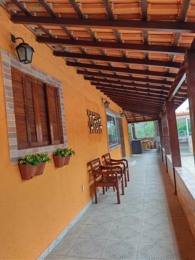 Chacara Bella Vida Com Piscina Churrasqueira Salao De Festas Fogao A Lenha Quadra 아라사리구아마 외부 사진