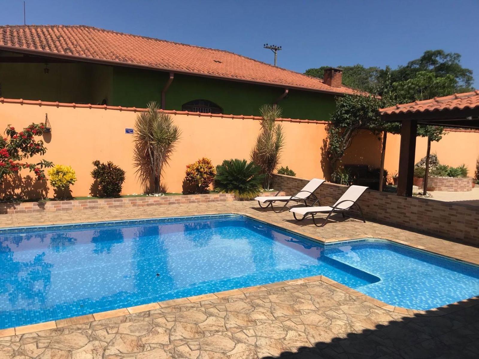 Chacara Bella Vida Com Piscina Churrasqueira Salao De Festas Fogao A Lenha Quadra 아라사리구아마 외부 사진